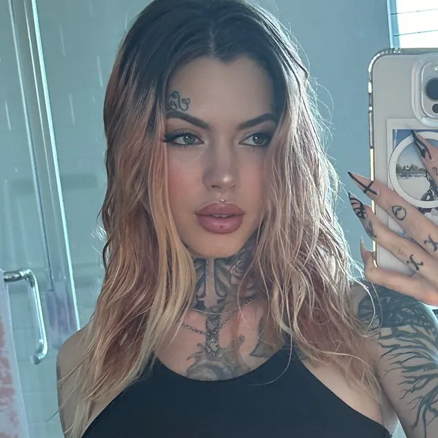 @chanti_danielle_