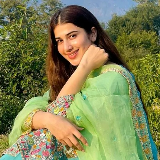 @paripandher01