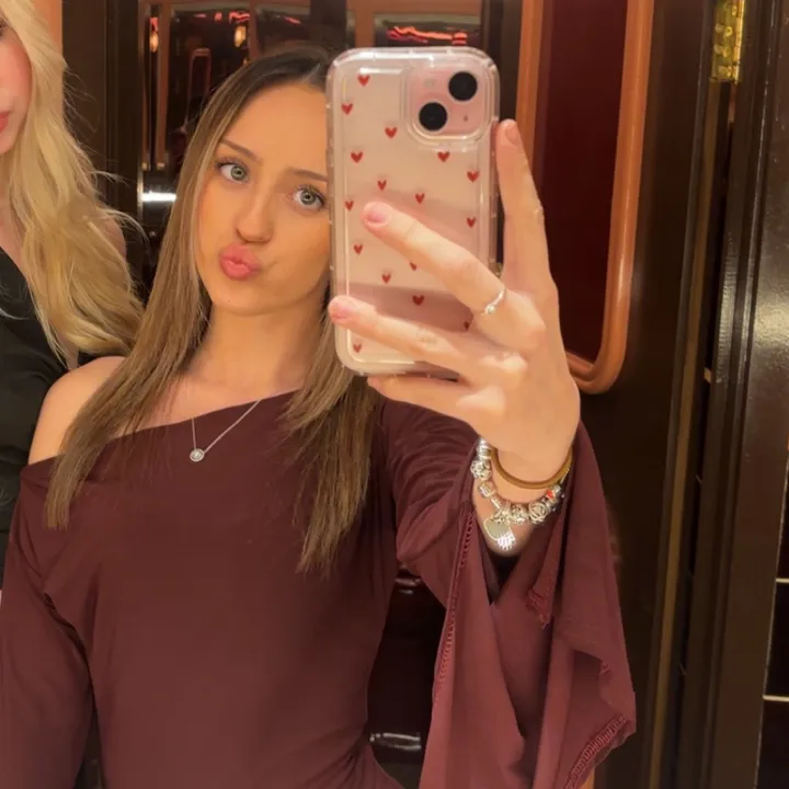 lily.dowlingx