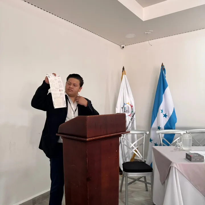 @nelsondominguezan
