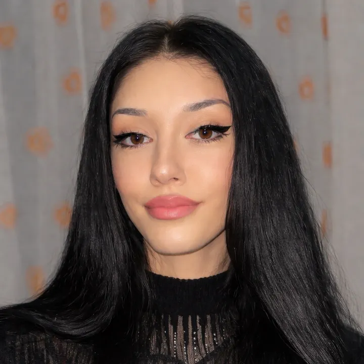 amira_maria_89