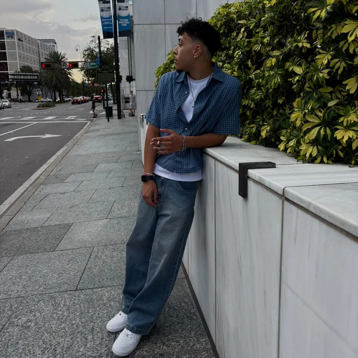 @zeke.pr