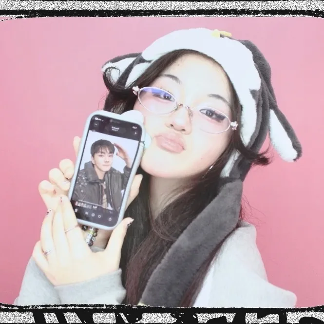 ari._alienn15