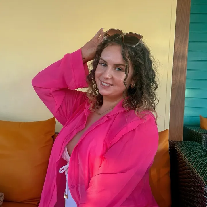 _tarahowlett_