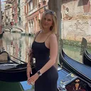 @lari.erin