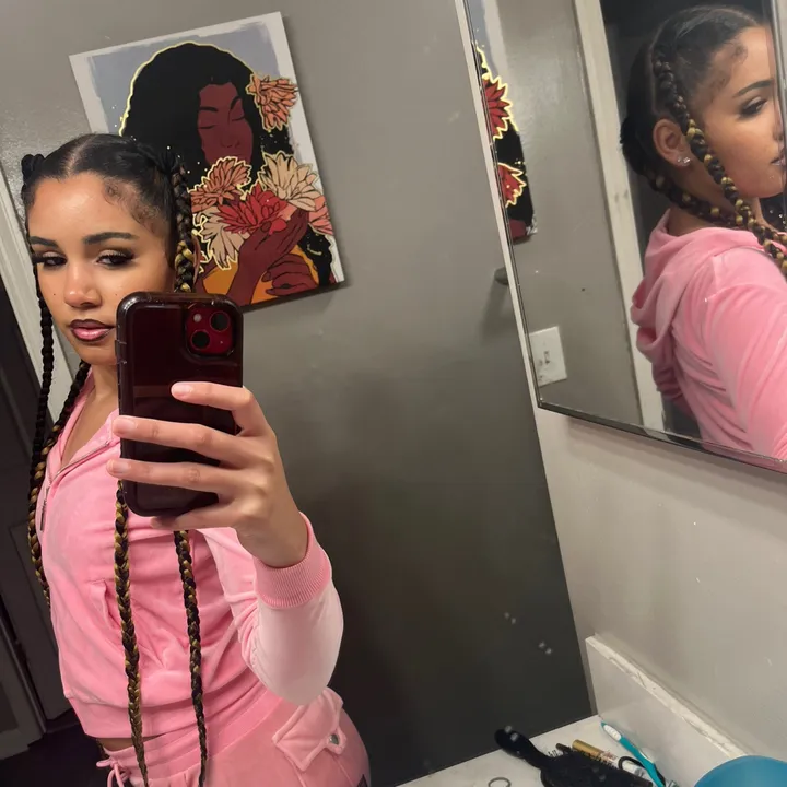 @tavennicole22
