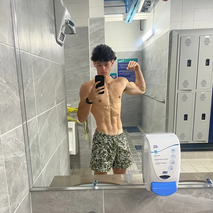 ezronian.lifts
