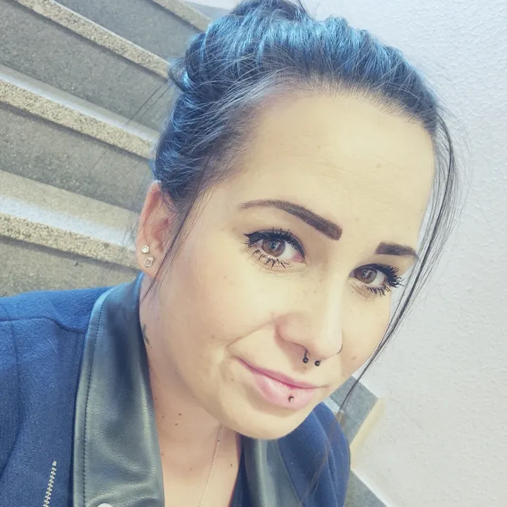 @melanielalaa