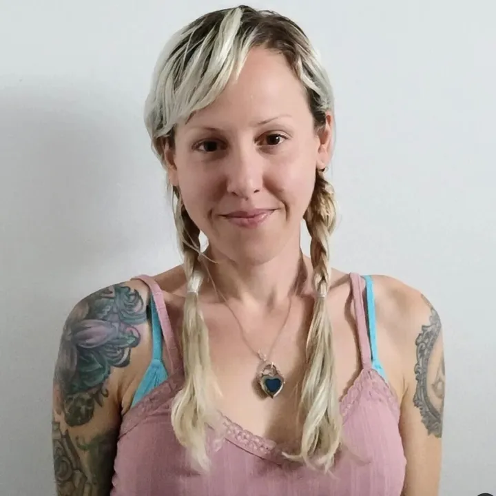 girlfaceone