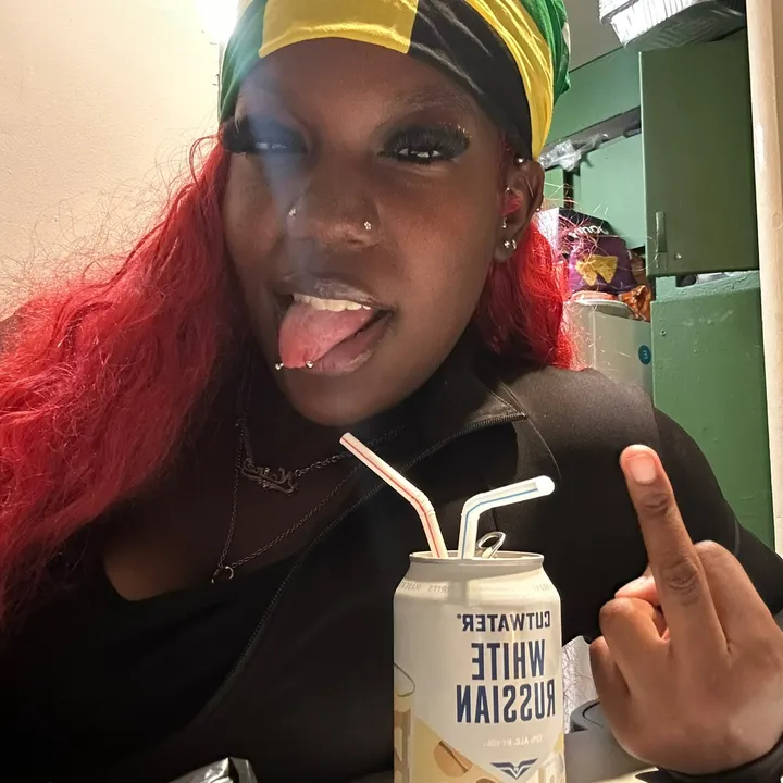 @whosnaire