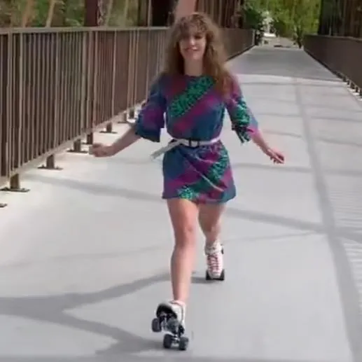 retro_skater_girl