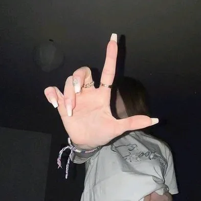 @hennessy._4