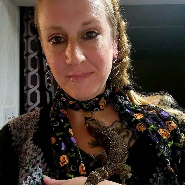 @jenn_thecrazydogmama