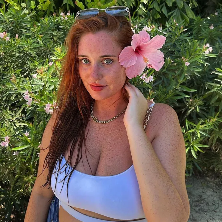@thatoneredhead.secret