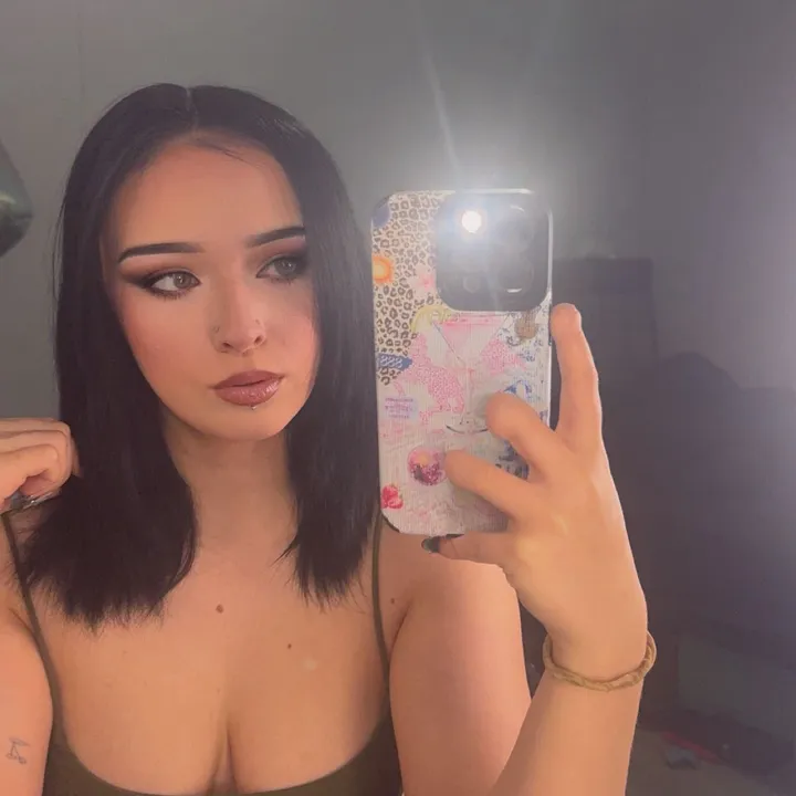 @bratty.emily