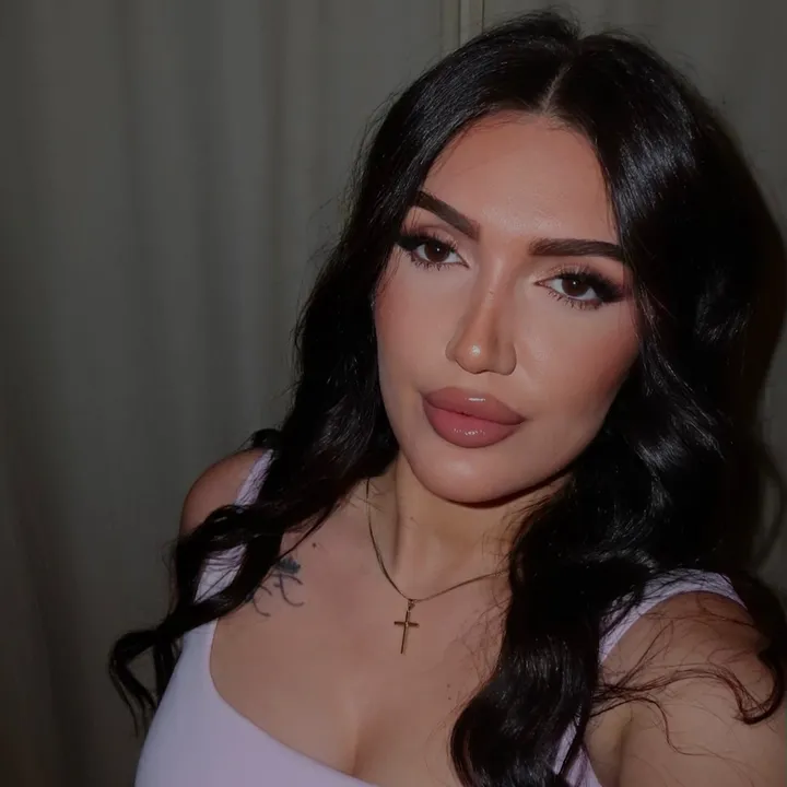 @iamklaudiamarku