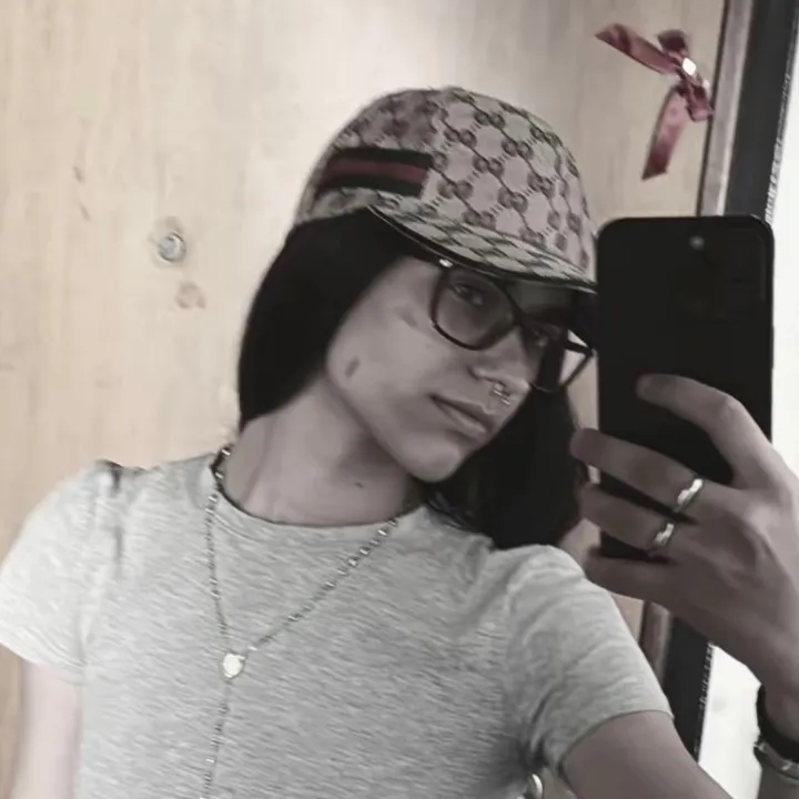 @desssxswag