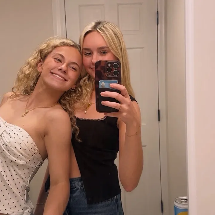 @lindsay.goldschmidt