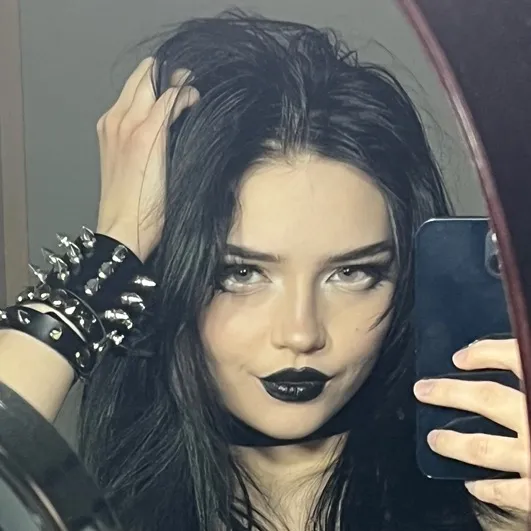 @queennephi