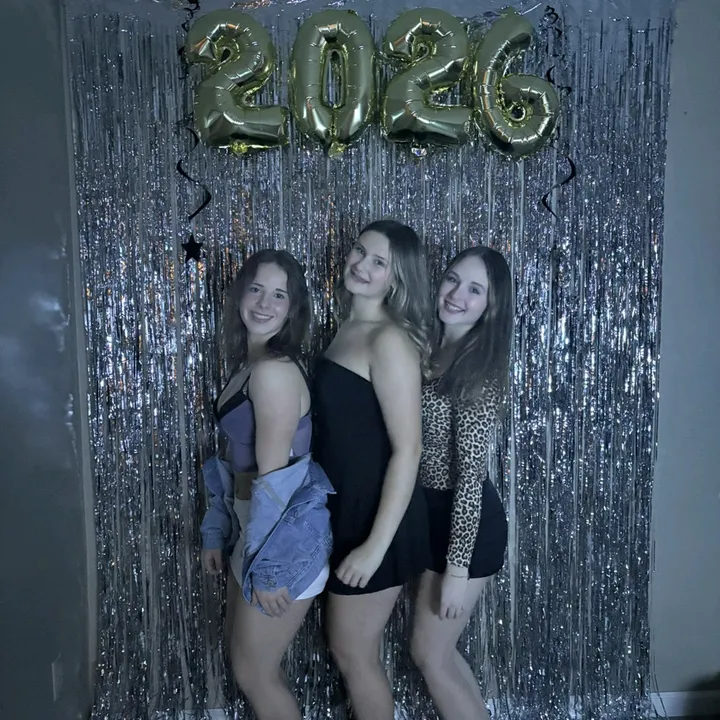 @aleenaspamz__