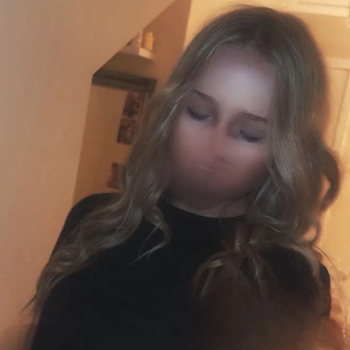 @milannabell3