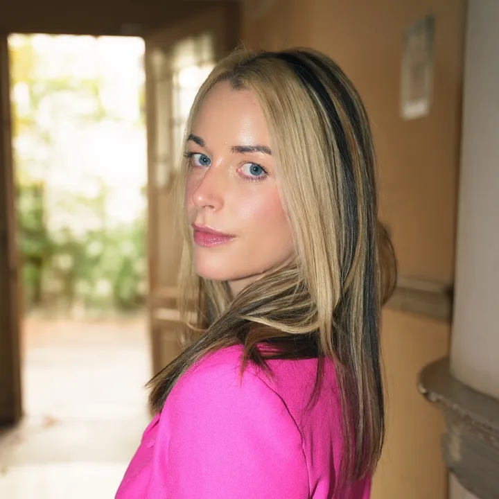 @cathepburnwrites