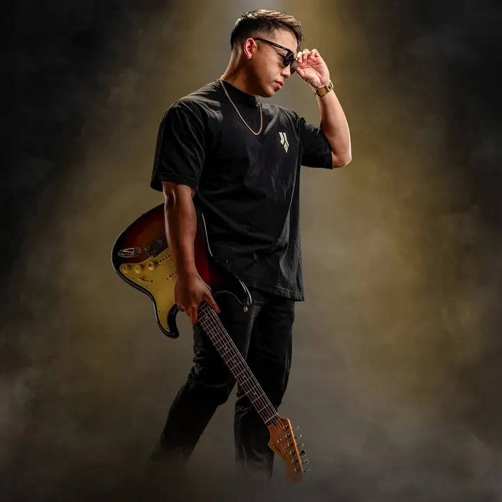officialjohnnylo