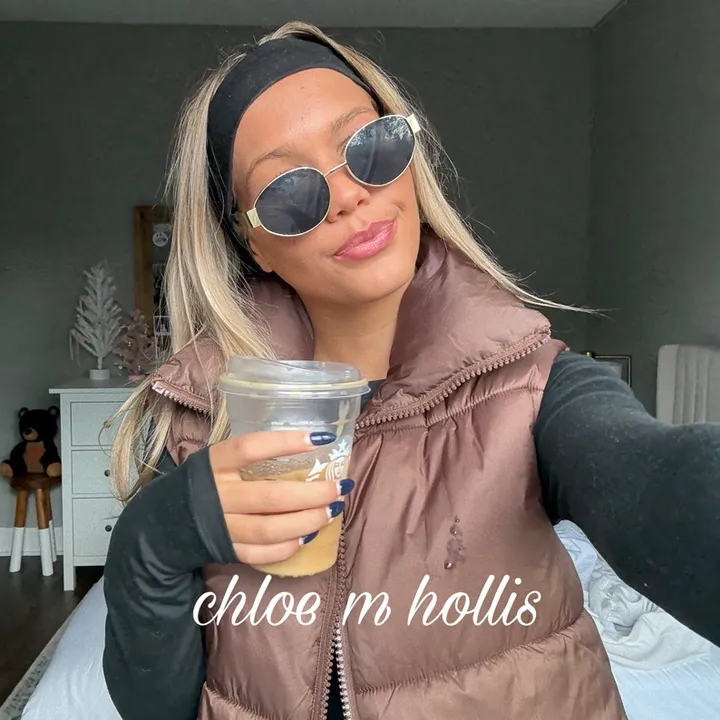 shopchloemhollis