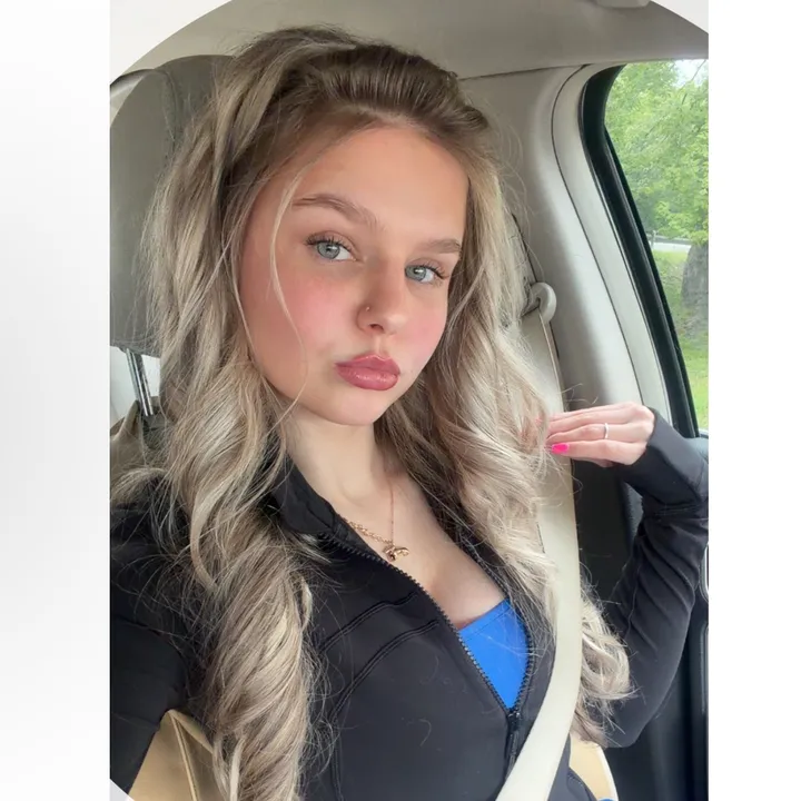 @emily_1105_