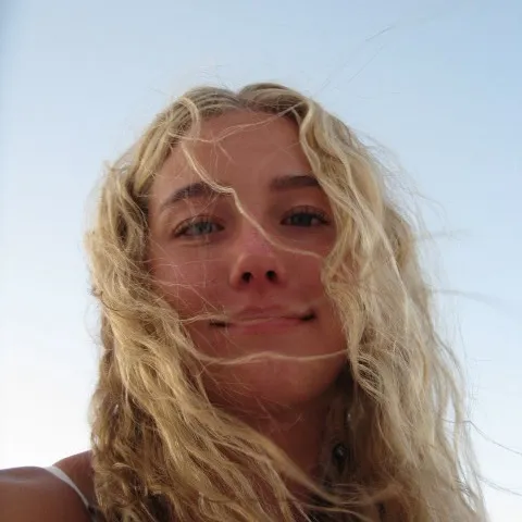 @elizepierce