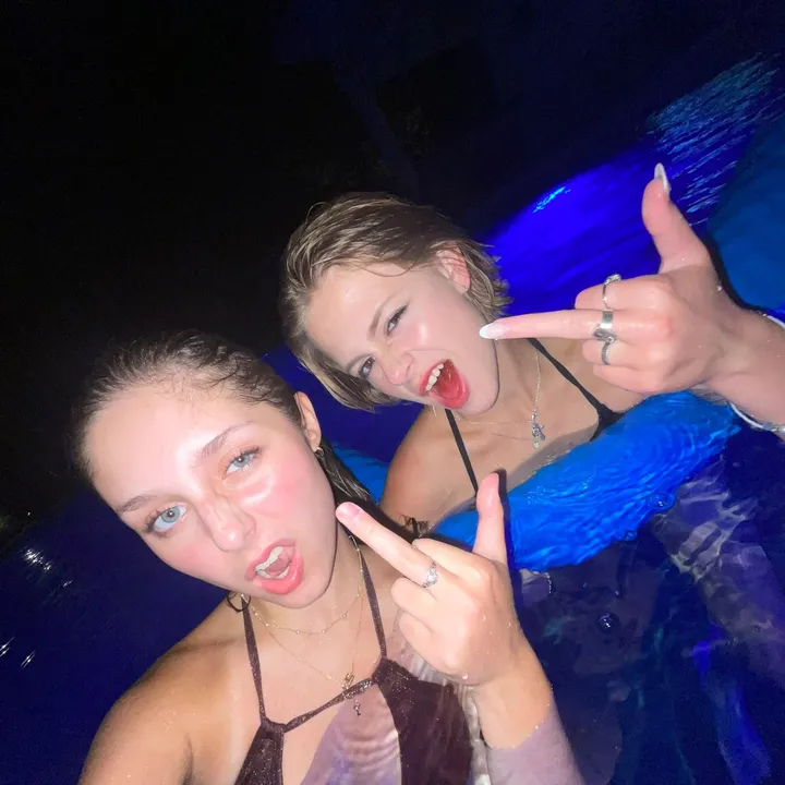 dailydillydallyx2