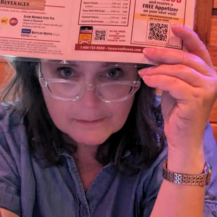 suewithfreemomhugssa
