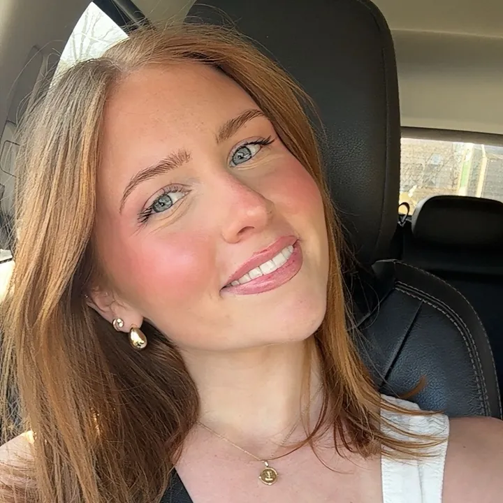 @laurjuliass
