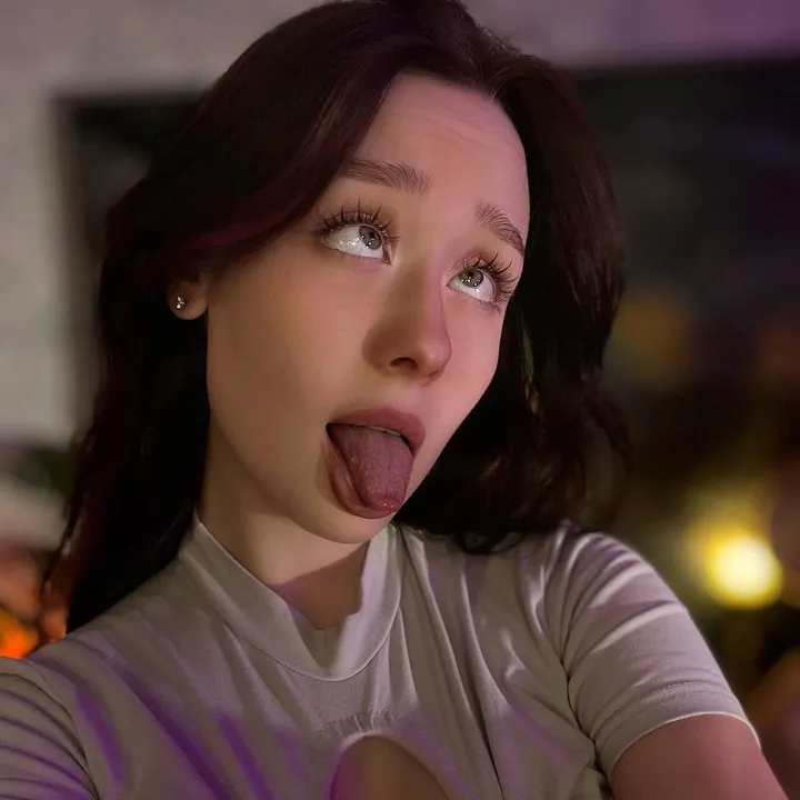 @ella_knockers