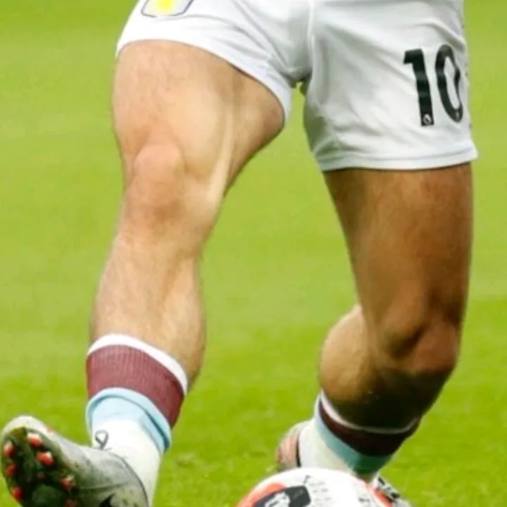 jack_grealishs_legs