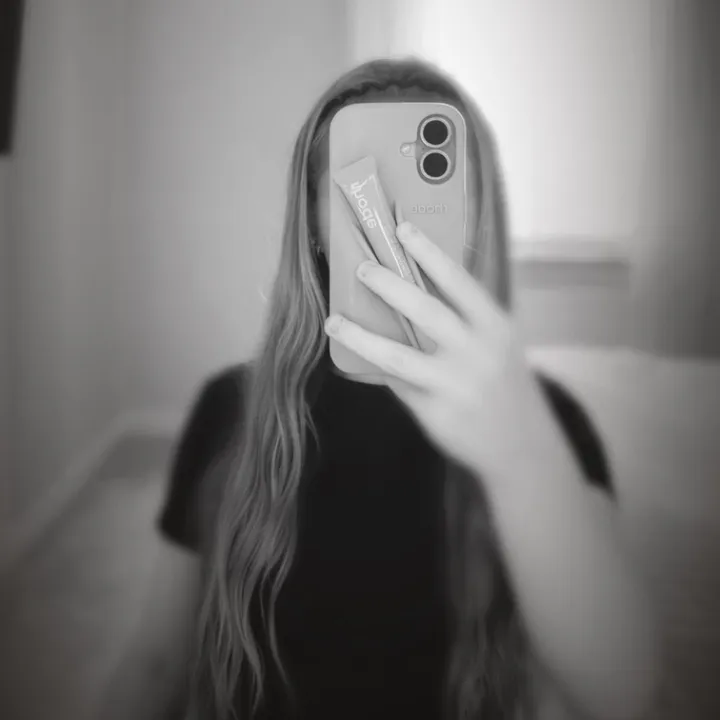 @hon3y.r0se