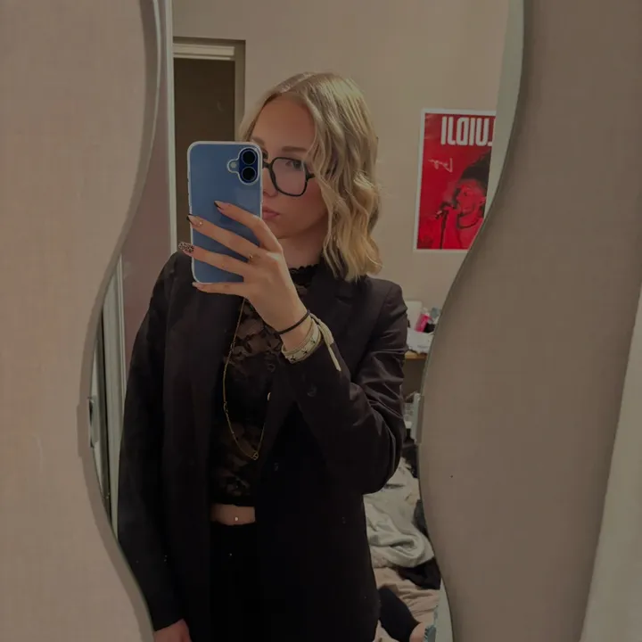 @userr_chloeee
