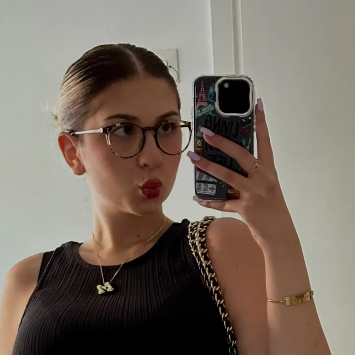 @soymarrina