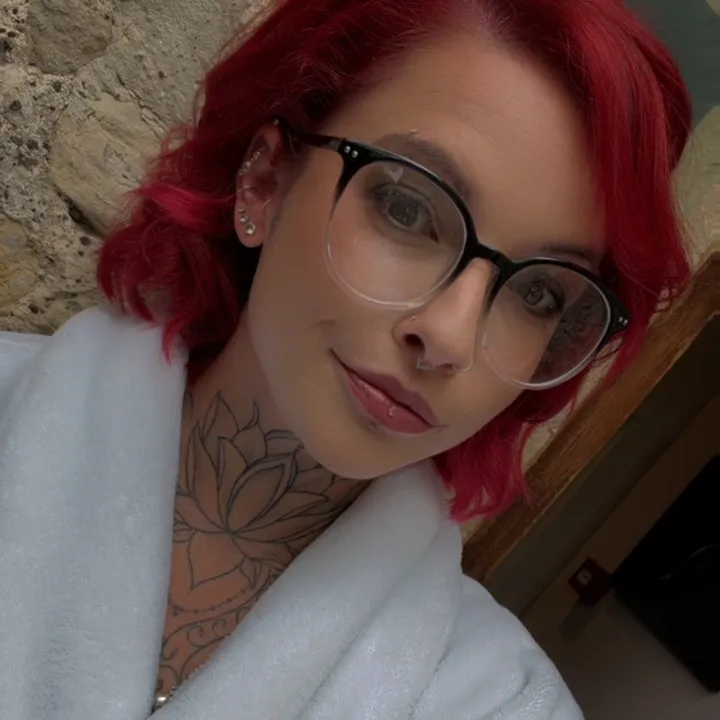 steph_louise_white