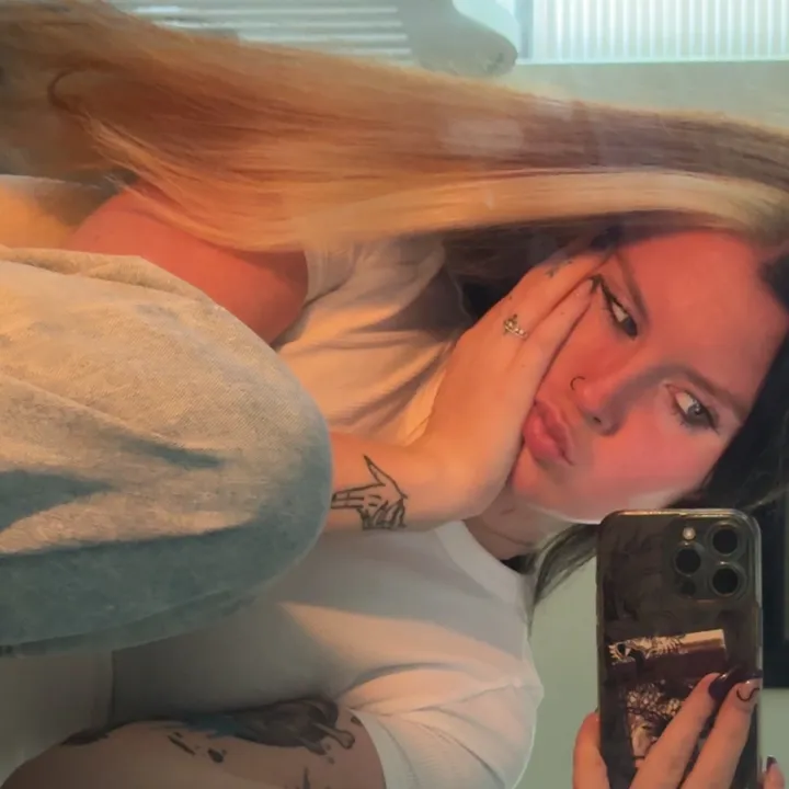 rraeellyynn