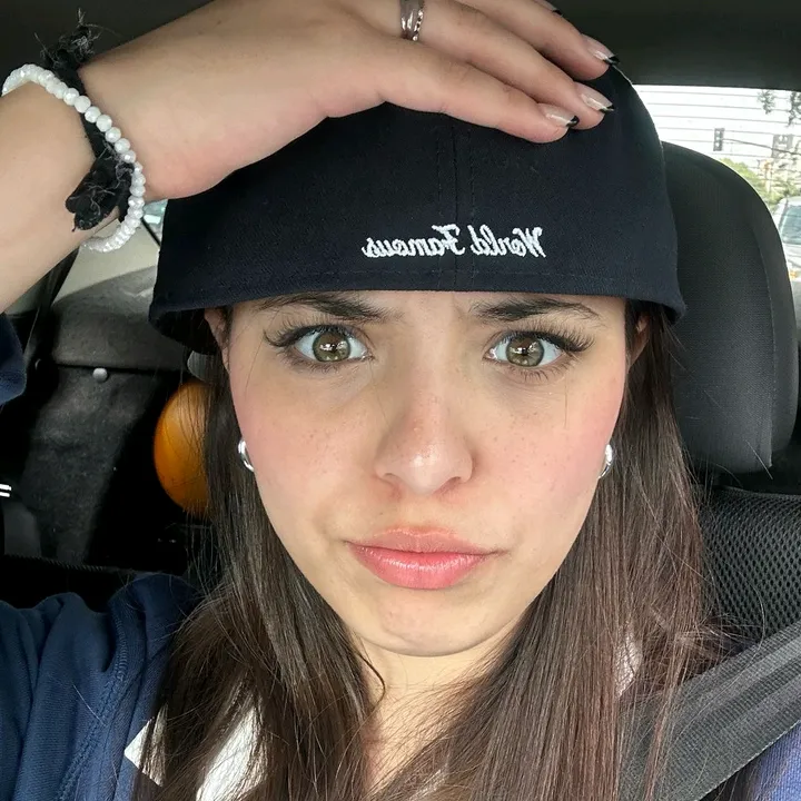 lu.benitez_