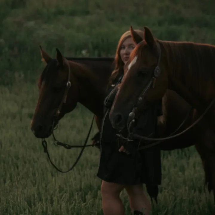 @cowgirlhustle