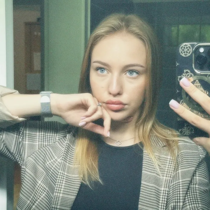 @vvvsch
