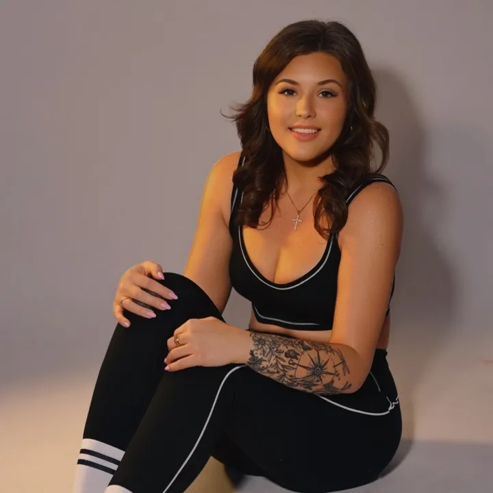 shesjustbeingali