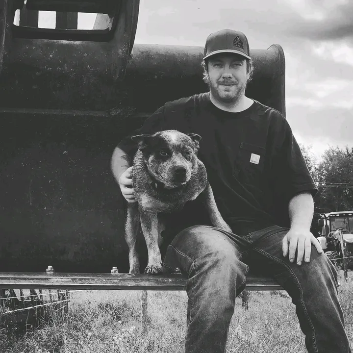 cojo_and_that_white_f150