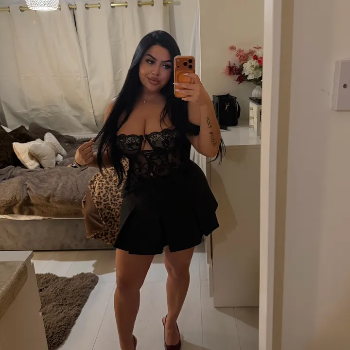 @alishahawkinss