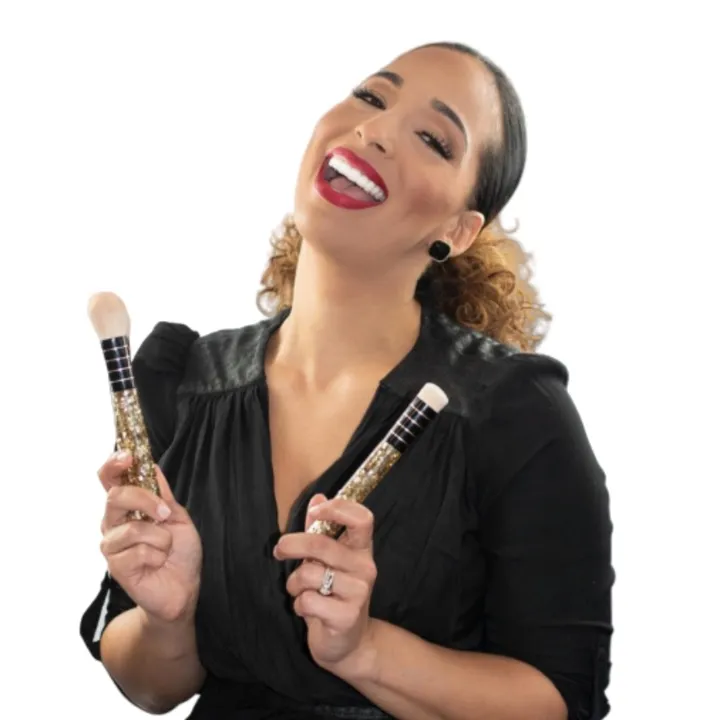 divinityluxebeautybar