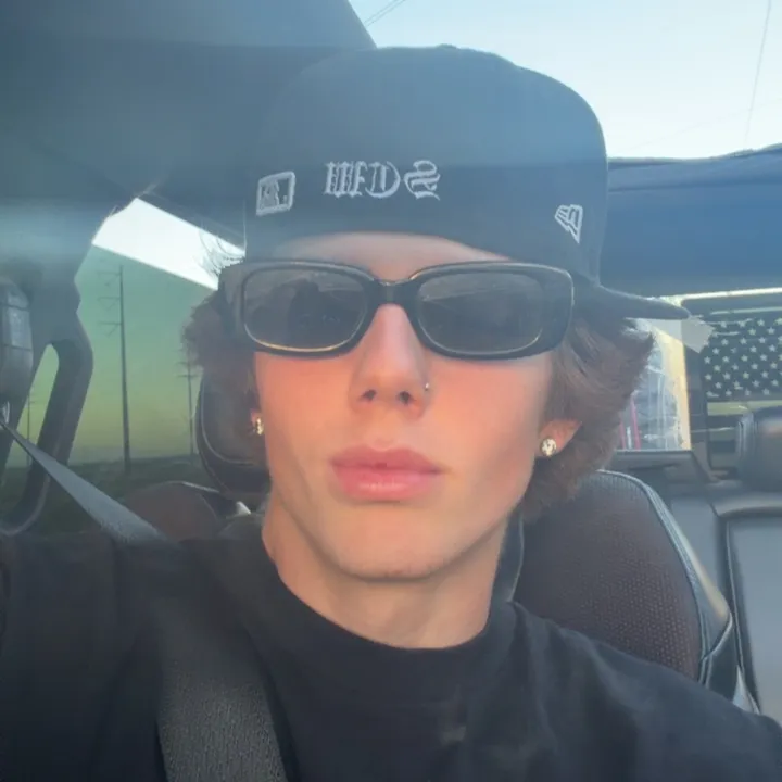@yblogan
