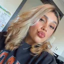 @desareee