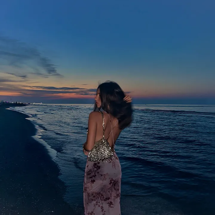 @rebeccaboari